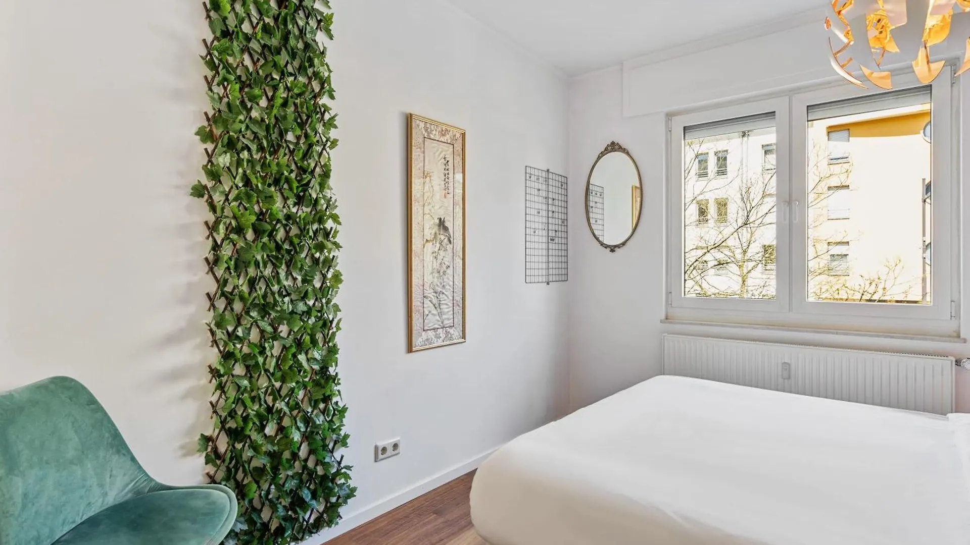 Modern Lux Apartment With Balcony In Luxembourg